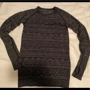 WORN ONCE: Lululemon long sleeved shirt
